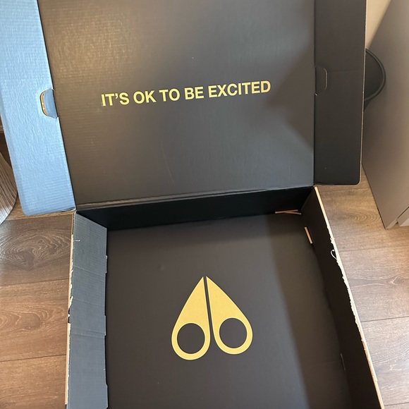 MOOSE KNUCKLES - BRAND NEW - Picture 6 of 8